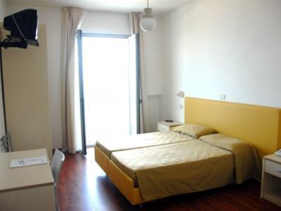 Hotel Majestic Pesaro Kültér fotó
